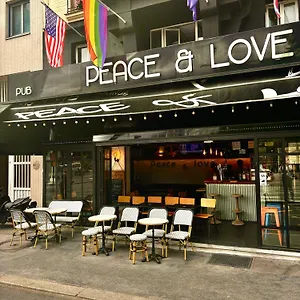 Peace & Ostello Parigi